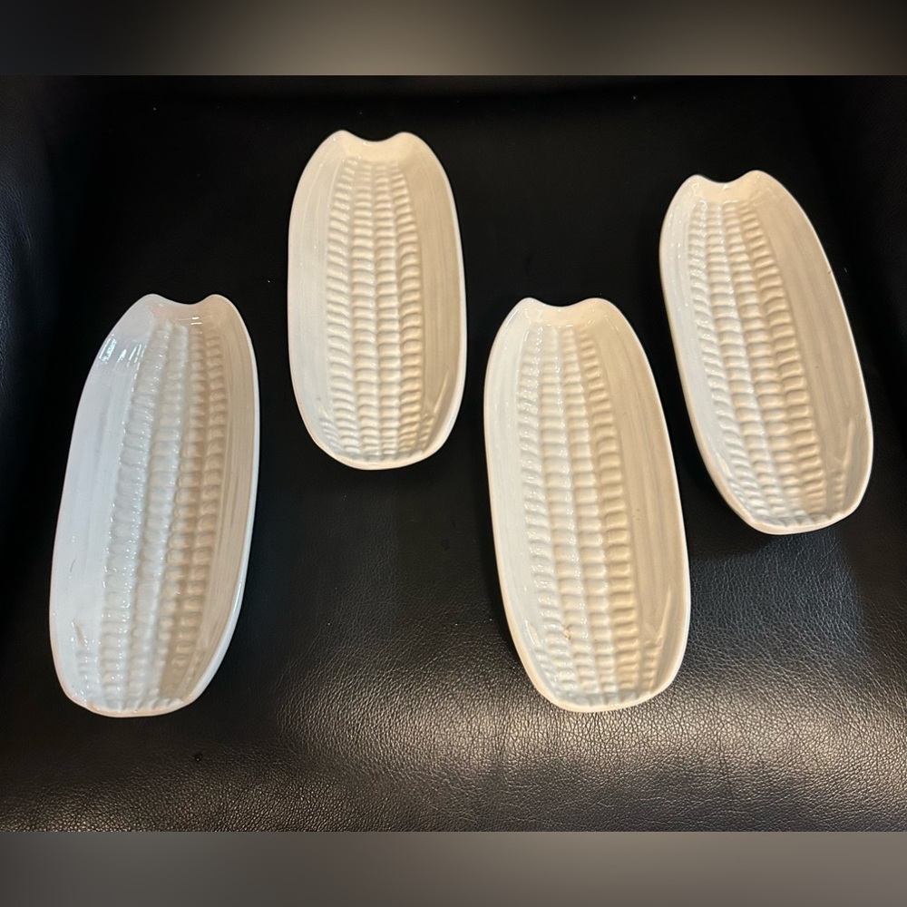 Vintage Corn Serving Dishes Ceramic White set of 4